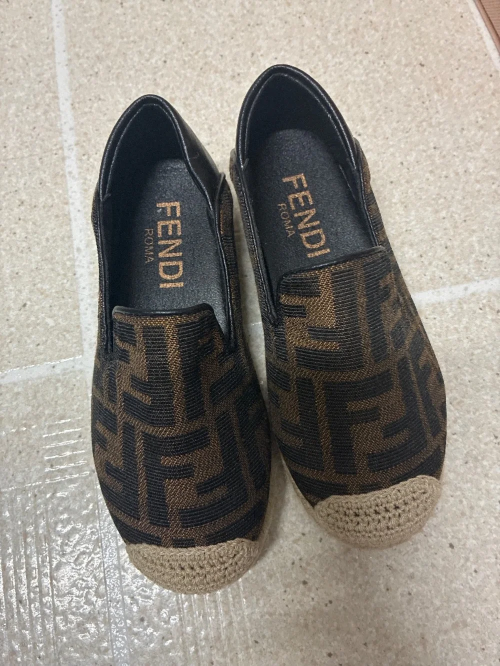 Kids fendi brown monogram espadrille loafers